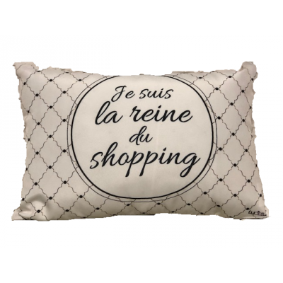 Pillow, La reine du shopping